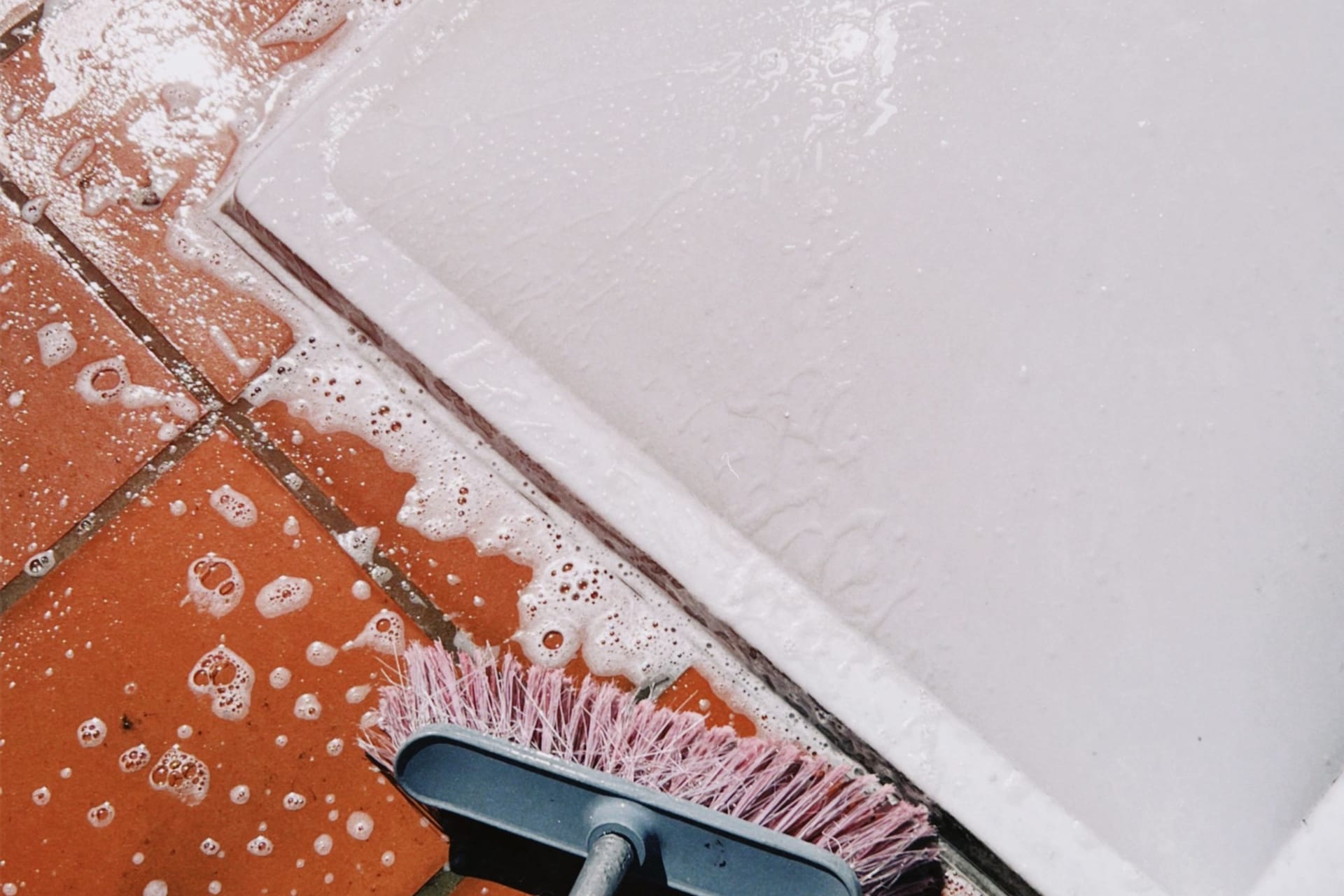 Deep Clean vs Regular Clean: Which One Do You Actually Need?