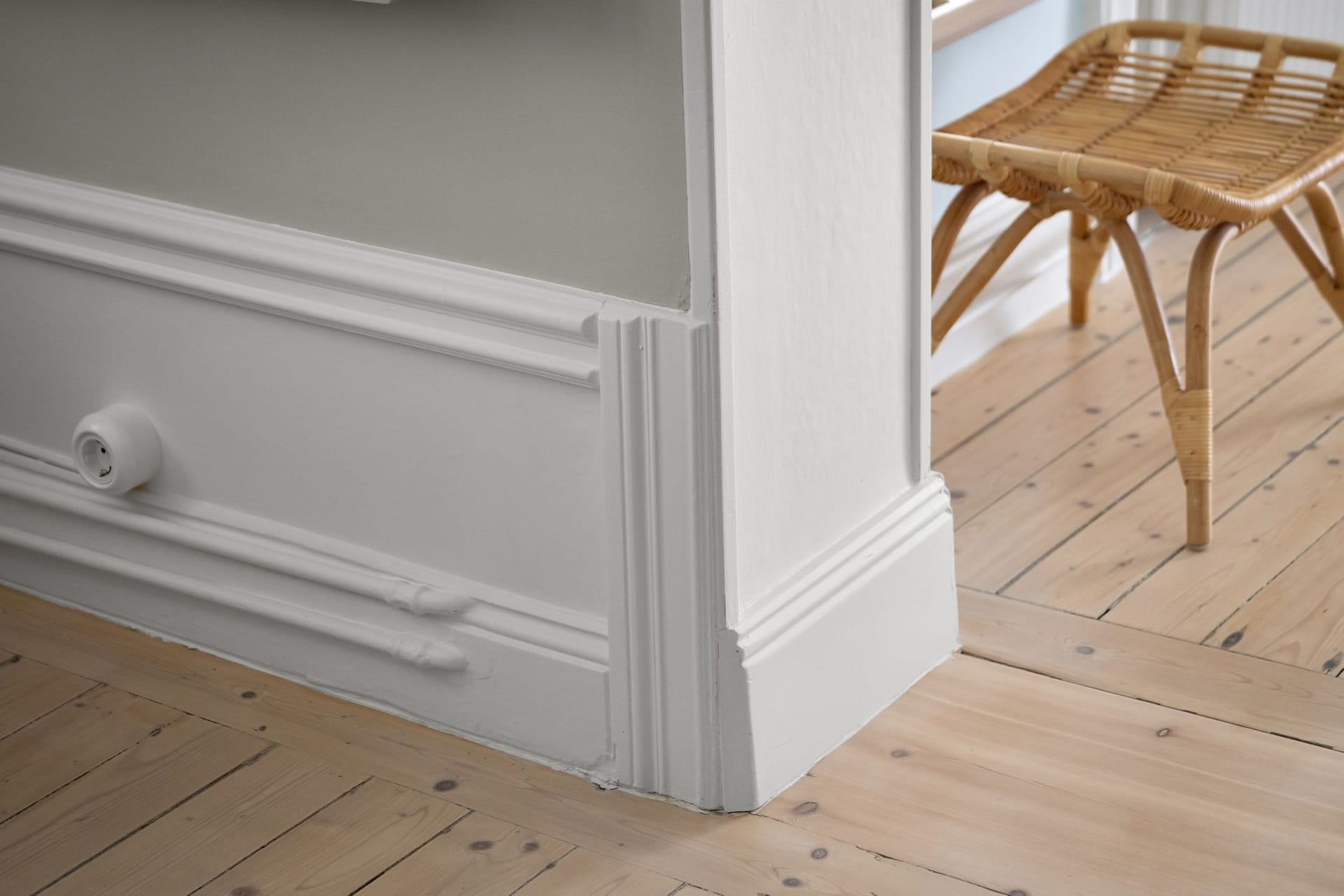 Baseboard Cleaning
